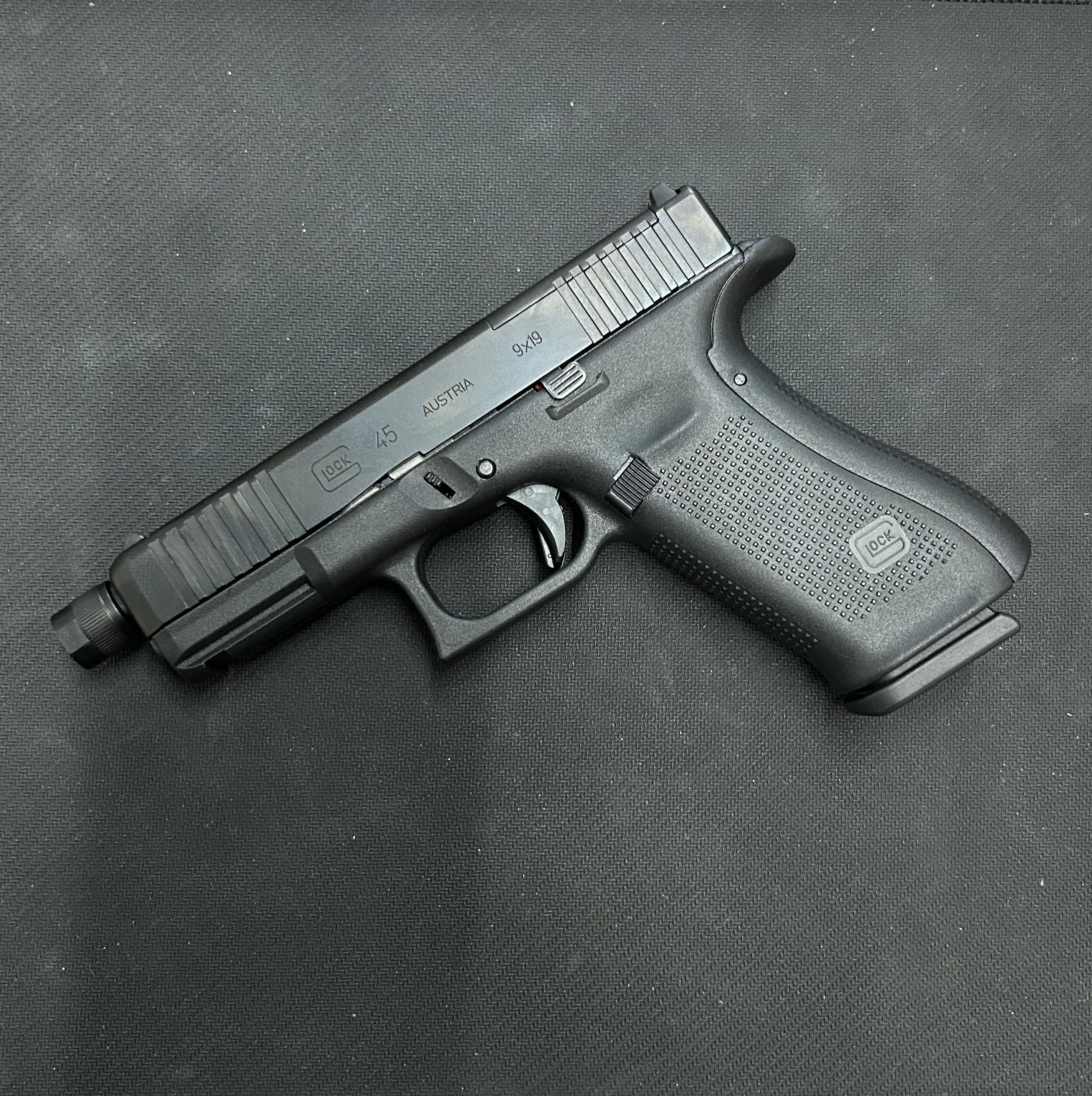 GLOCK 45 (CANON FILETE) - 9 X 19 (9MM LUGER) – Image 2