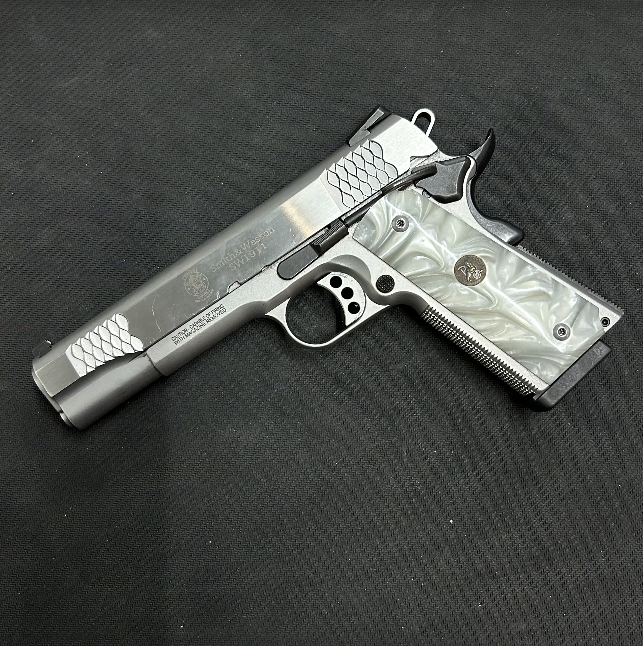 SMITH WESSON SW 1911 - 45 AUTO (45 ACP) – Image 2