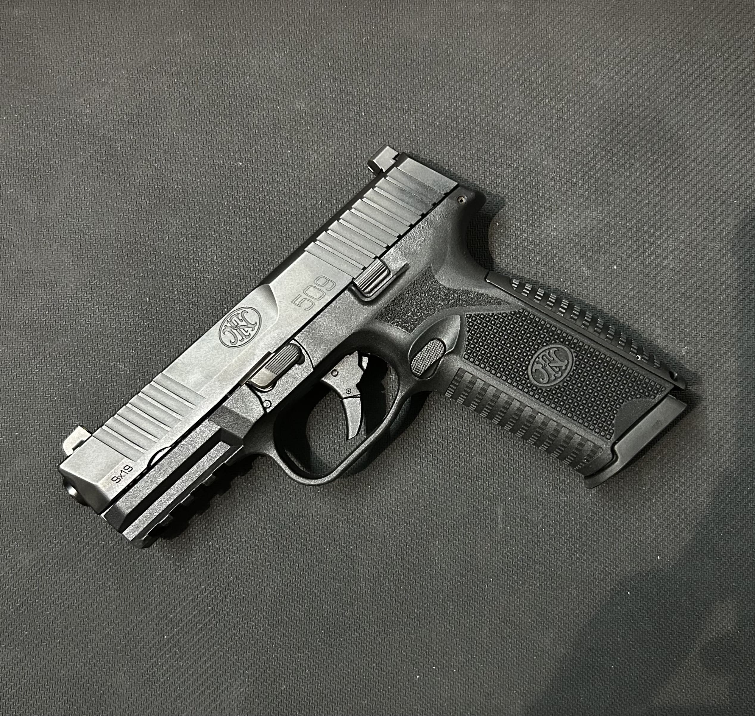 FN HERSTAL - 509 - Cal 9 X 19 (9MM LUGER) – Image 2