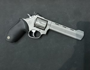 TAURUS - mod 627 - Canon 6" - Cal. 357